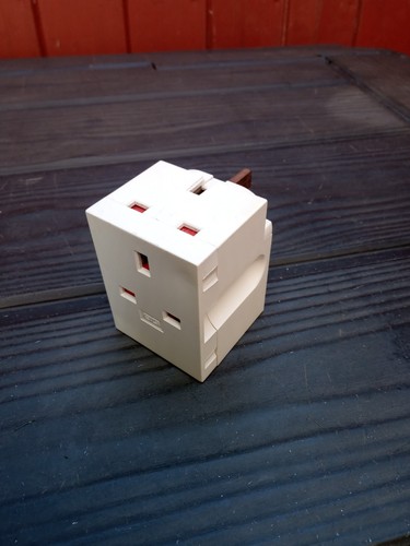 Way pin plug adapter - 3, multi